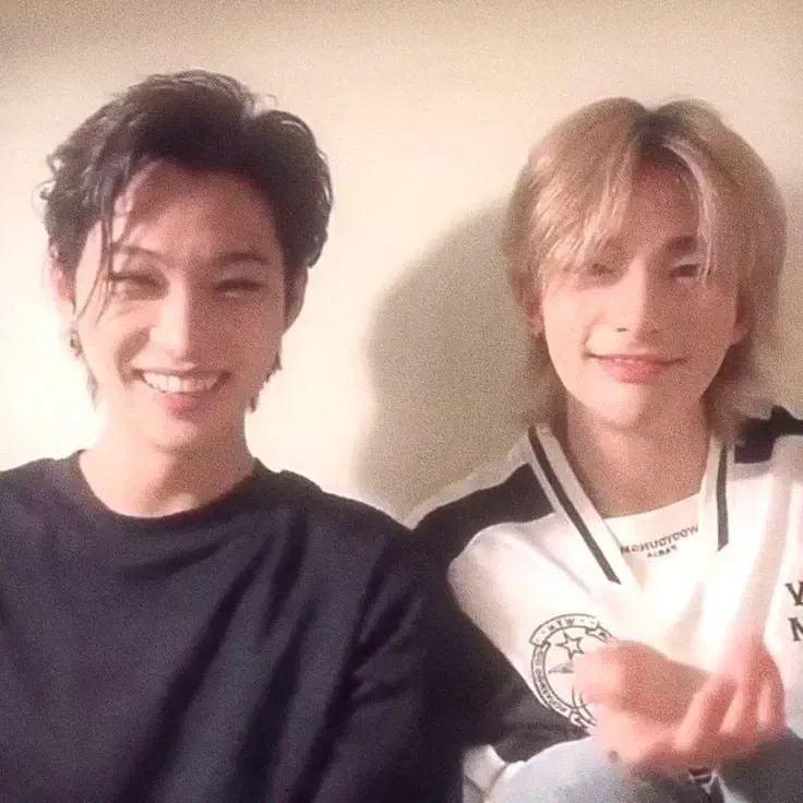 Avatar of Hyunjin and Felix