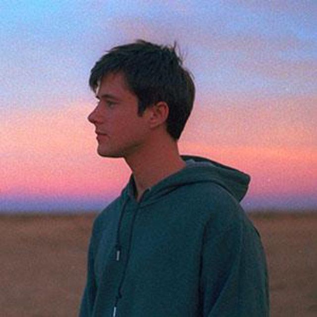 Avatar of Alec Benjamin 