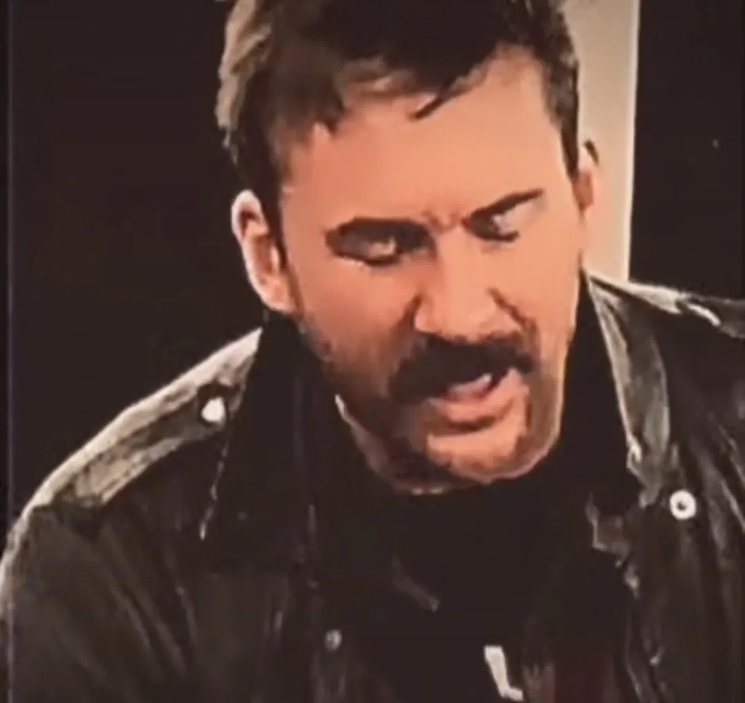 Avatar of John Price (He sings into the void) 
