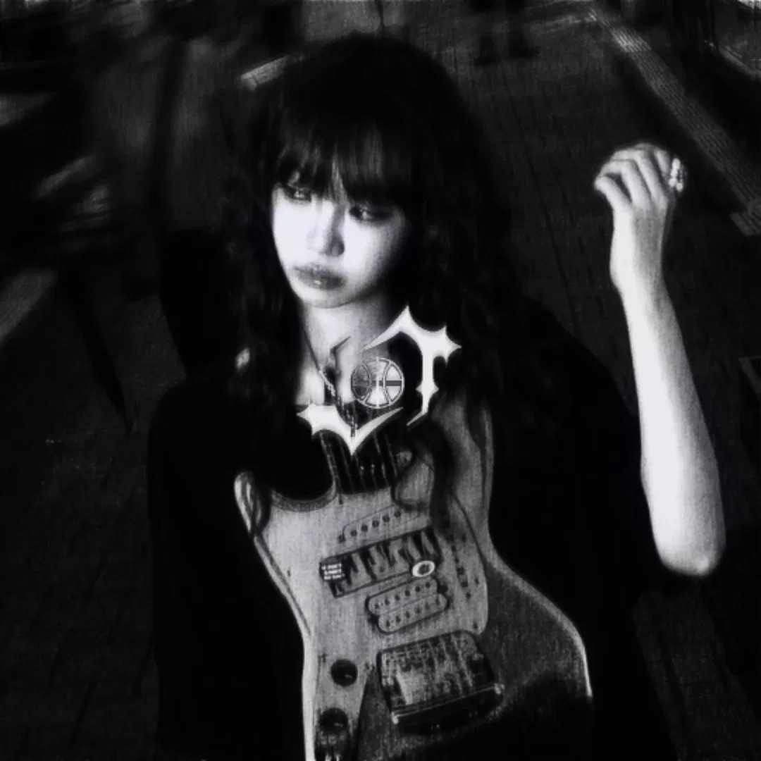 Avatar of +‧ ୨(“kim chaewon.”)୧ ‧+