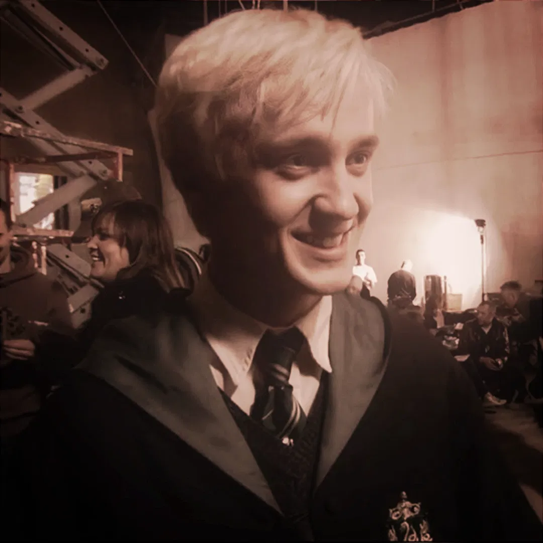 Avatar of Draco Malfoy | IS THIS LOVE?