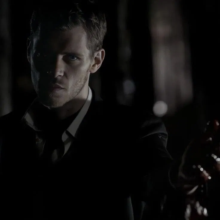 Avatar of Klaus Mikaelson | 𝐘𝐨𝐮𝐫 𝐯𝐚𝐦𝐩𝐢𝐫𝐞 𝐛𝐨𝐲𝐟𝐫𝐢𝐞𝐧𝐝