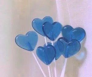 Avatar of Lorence - Blueberry Lollipop