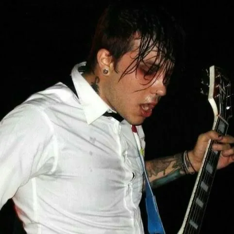 Avatar of 🎸 Frank Iero 