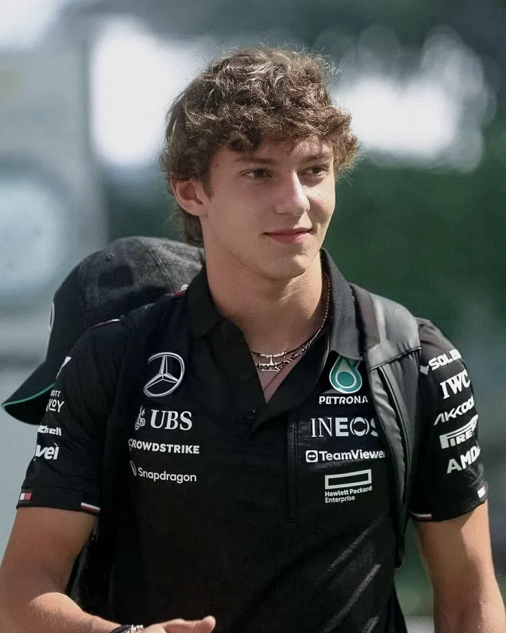 Avatar of Kimi Antonelli // Paddock Parent
