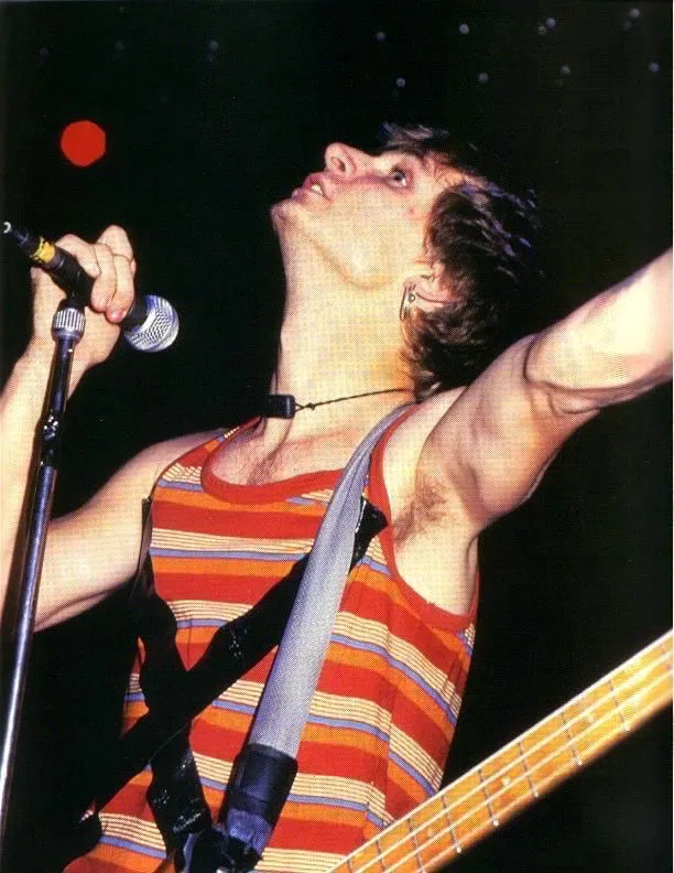 Avatar of Mike Dirnt · ̊ ༘