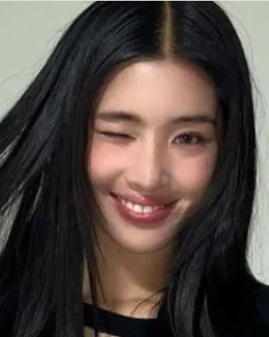 Avatar of SOPHIA LAFORTEZA (KATSEYE)