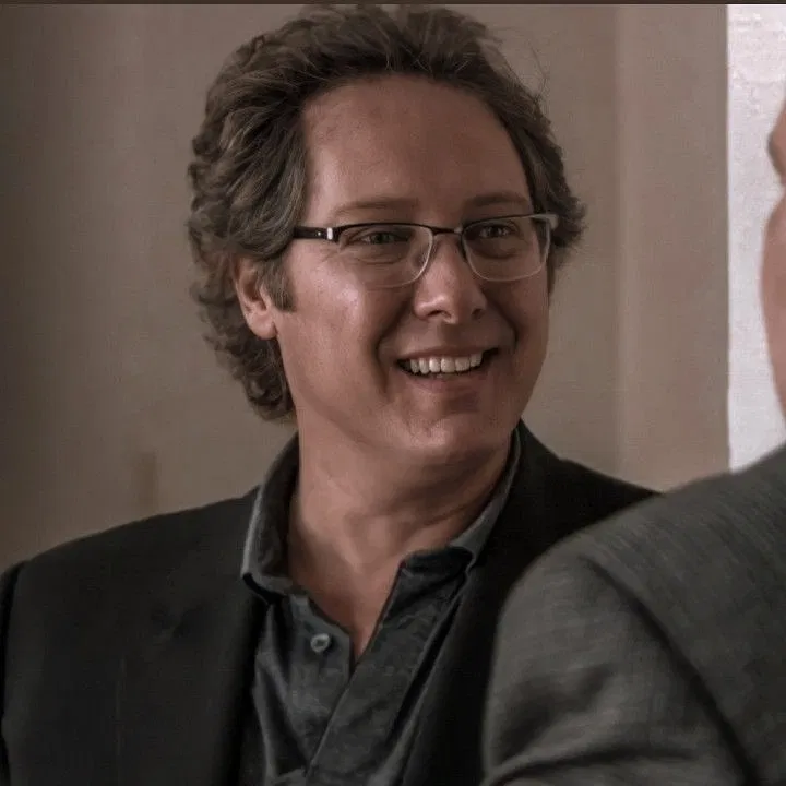 Avatar of ROBERT CALIFORNIA