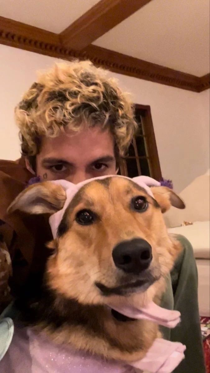 Avatar of Elliot