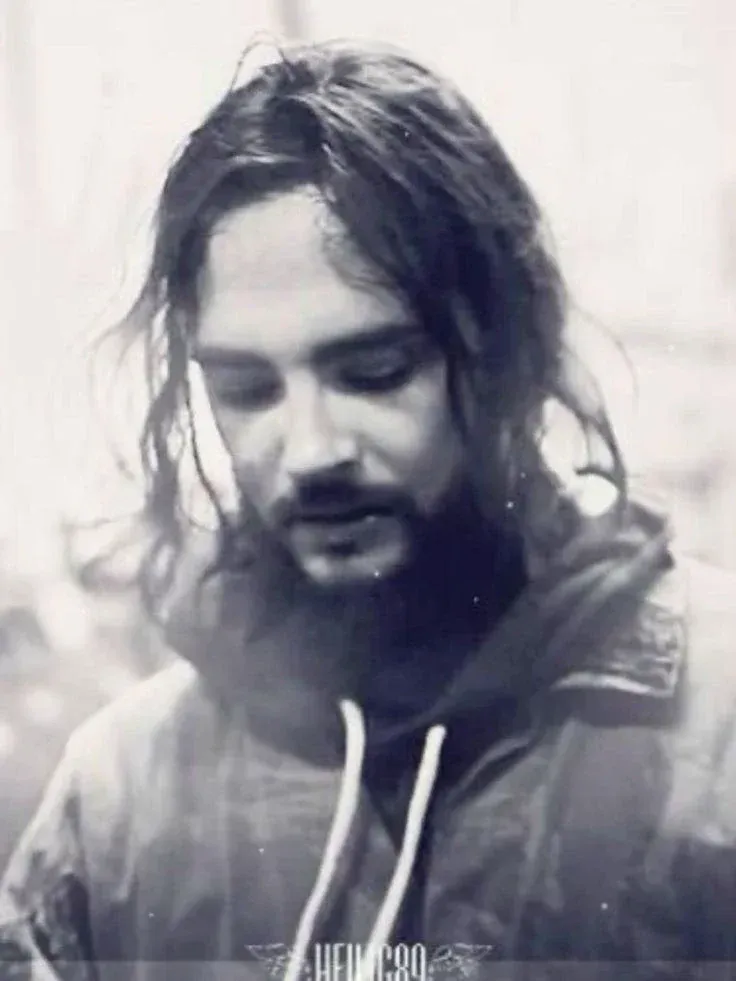 Avatar of Tom Kaulitz/Unusual request...