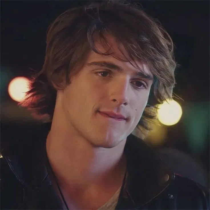 Avatar of Noah flynn 