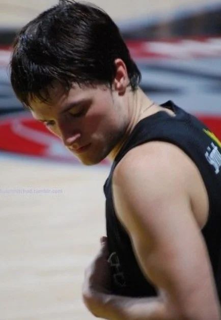 Avatar of Josh Hutcherson