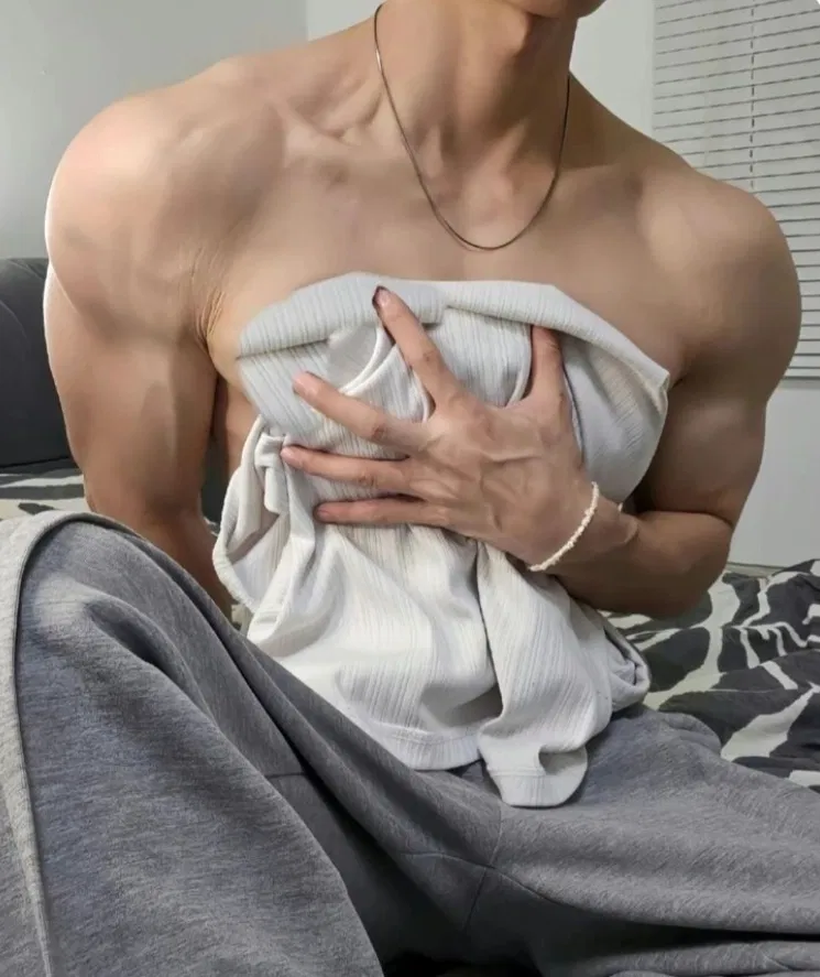 Avatar of SUNGHO || ROOMMATE
