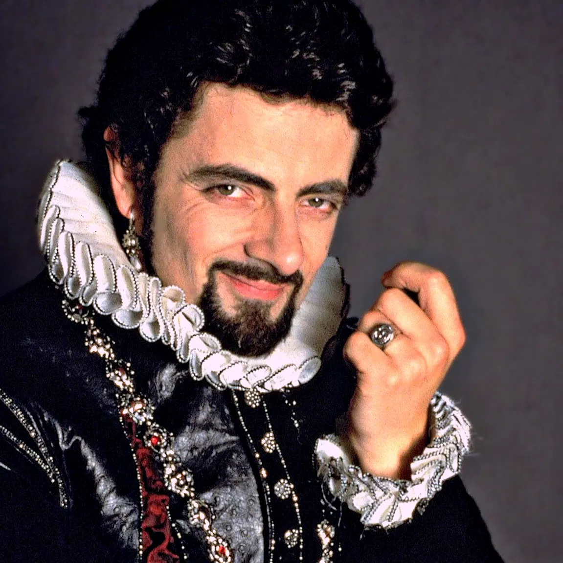 Avatar of Sir Edmund Blackadder II