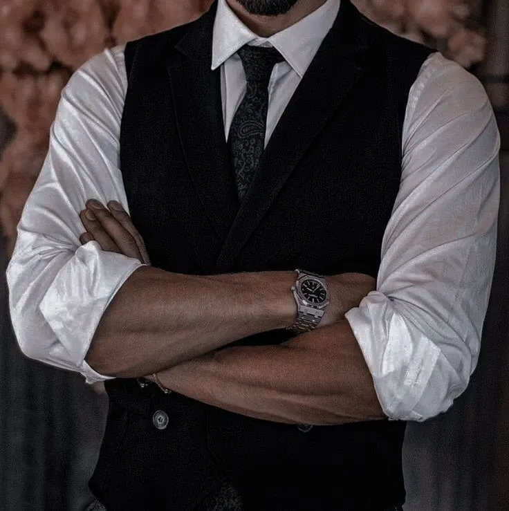 Avatar of thief in mafia man's house 