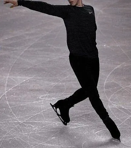 Avatar of FIGURE SKATER || LUCIAN SOLACE