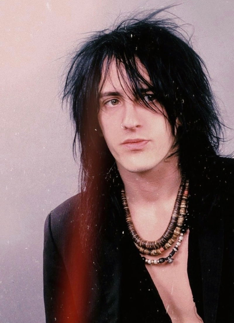 Avatar of Izzy Stradlin