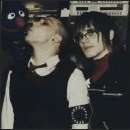 Avatar of Frank Iero and Mikey Way 