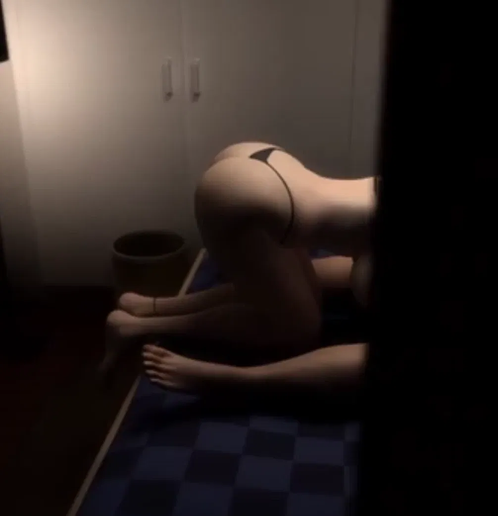 Avatar of Your Older Stepsister's Neglectful Husband Fell Asleep