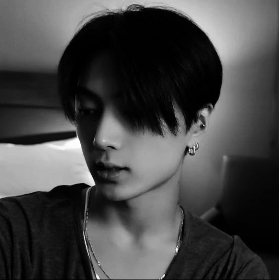 Avatar of Internalized Homophobia Jay —𝗘𝗡𝗛𝗬𝗣𝗘𝗡—