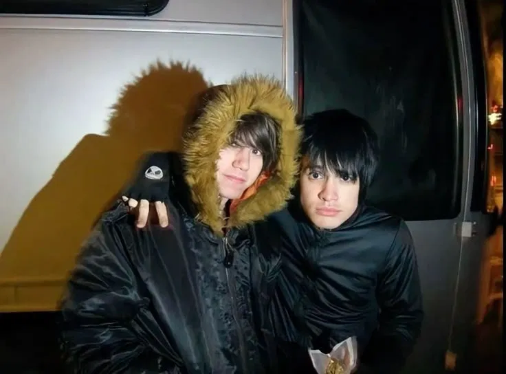 Avatar of 001 - brendon + ryan