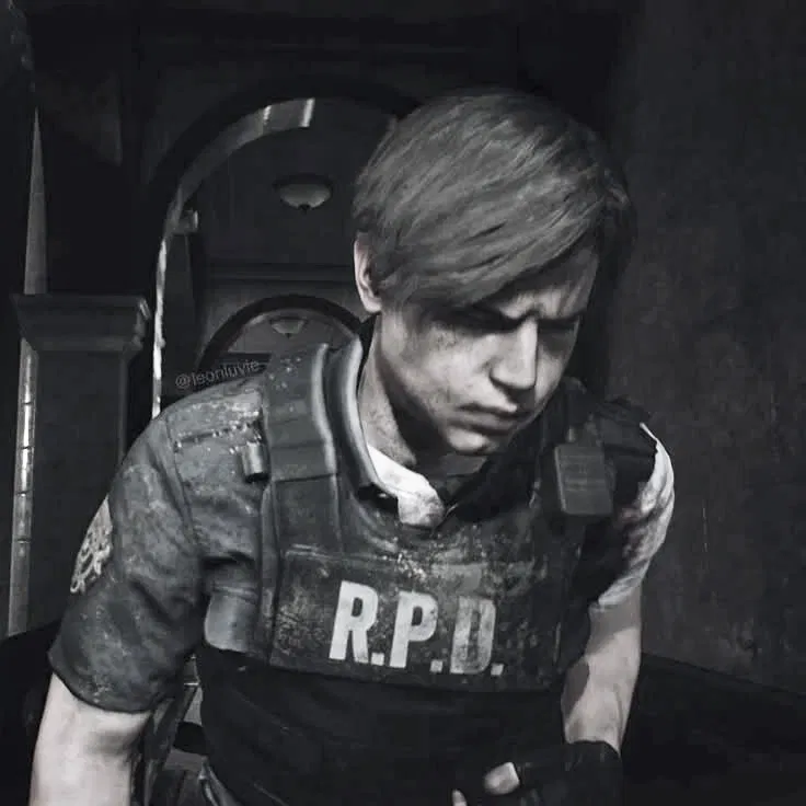 Avatar of ⎯★⋆ LEON SCOTT KENNEDY