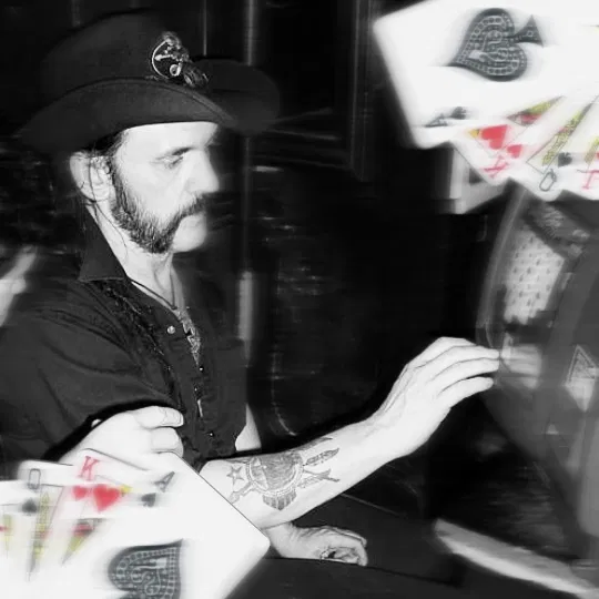 Avatar of ✠•._Lemmy Kilmister_.•✠