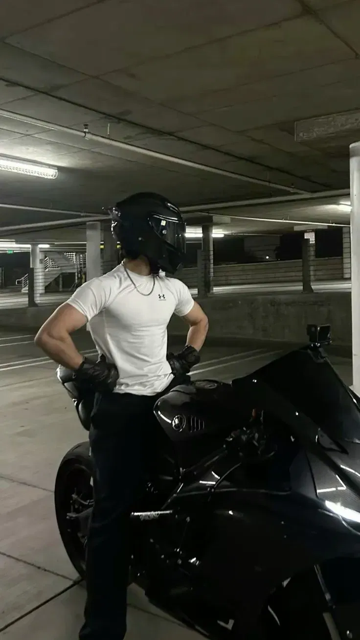 Avatar of Hunter| motor cyclist 
