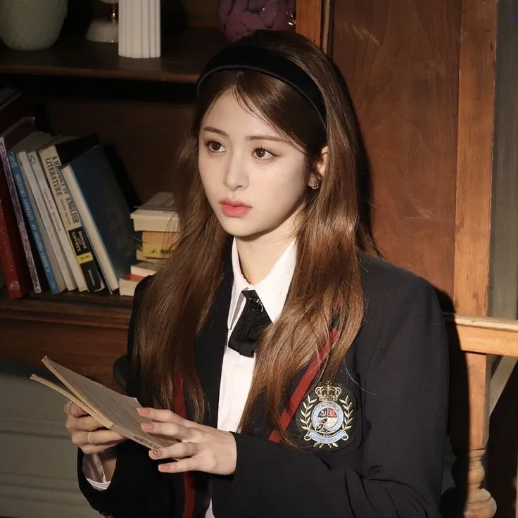 Avatar of Huh Yunjin