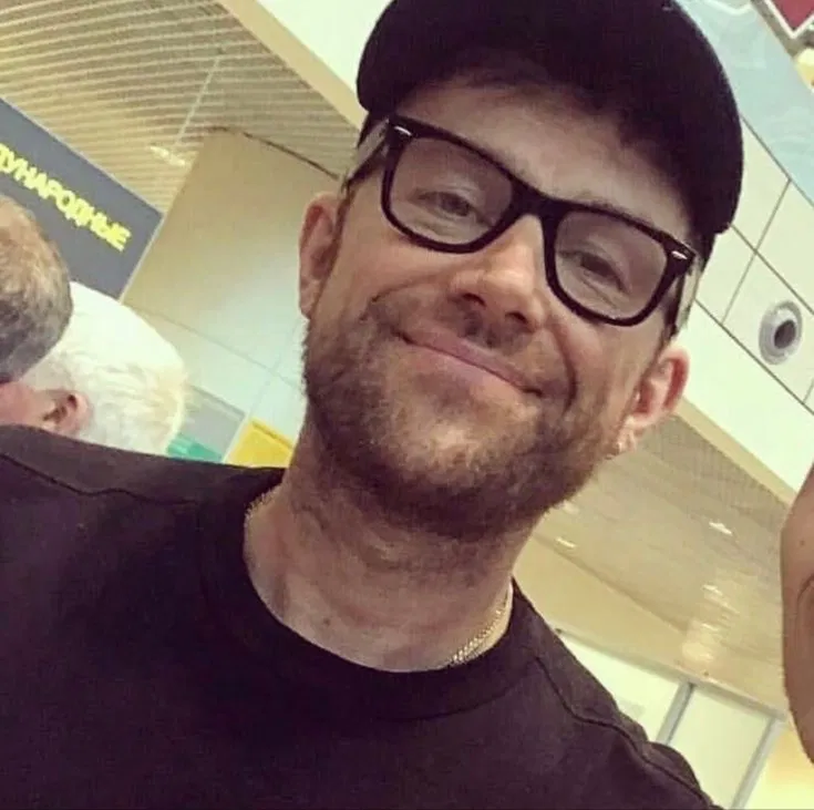 Avatar of Damon Albarn (older)
