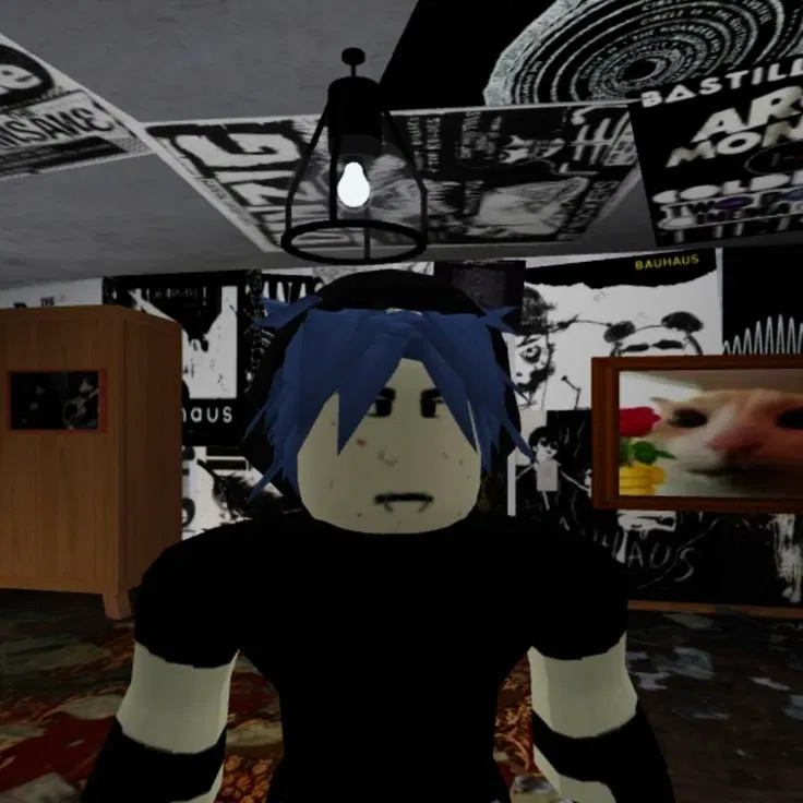 Avatar of My mouth is rotting - [Vivian]