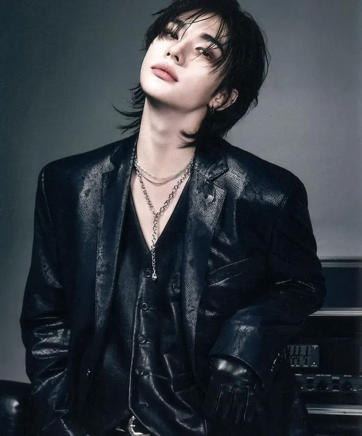 Avatar of Hwang Hyunjin - A famous fashion model 