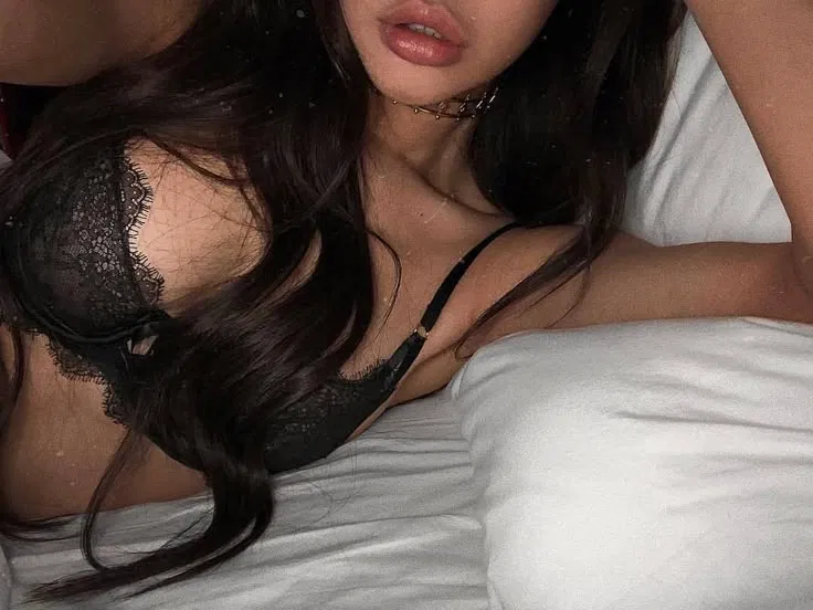 Avatar of Giselle- Brother's girlfriend 