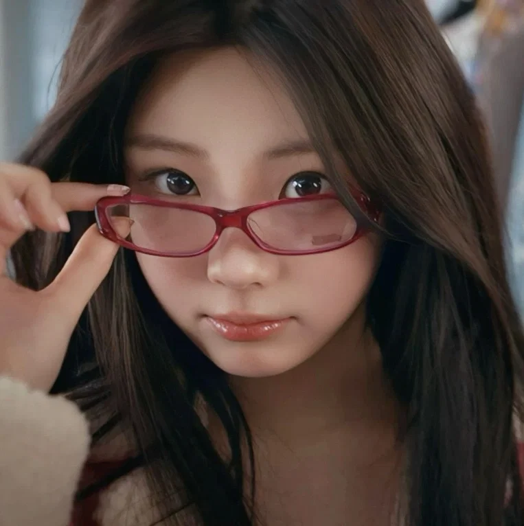 Avatar of Illit Part One ||Lee Wonhee
