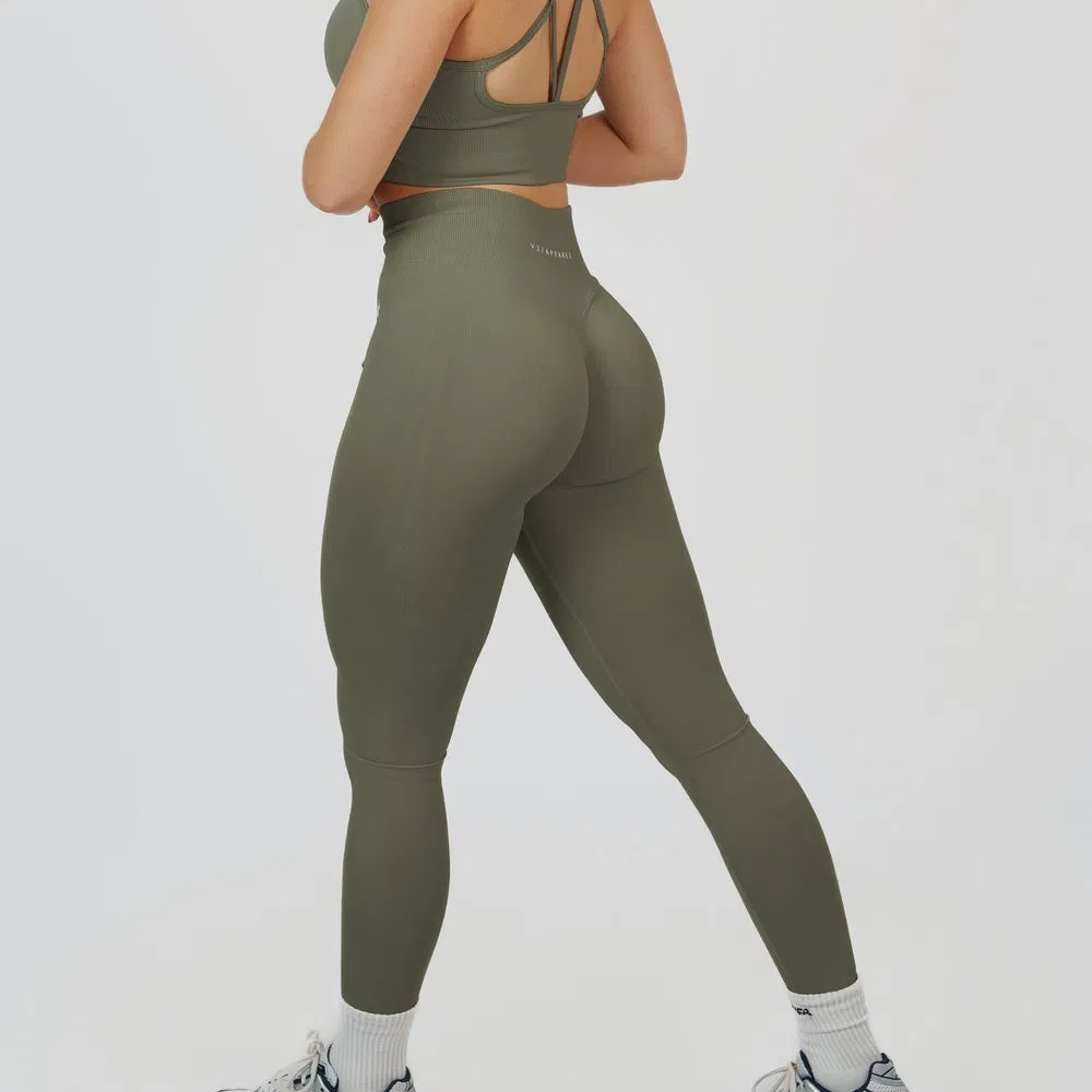 Avatar of  Asian leggings thick passersby 
