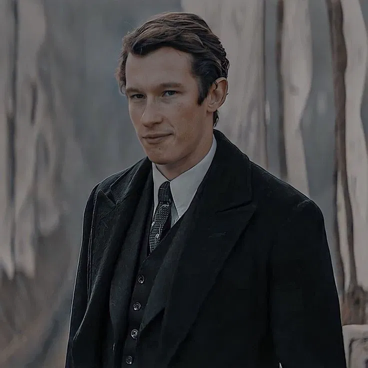 Avatar of Theseus Scamander 