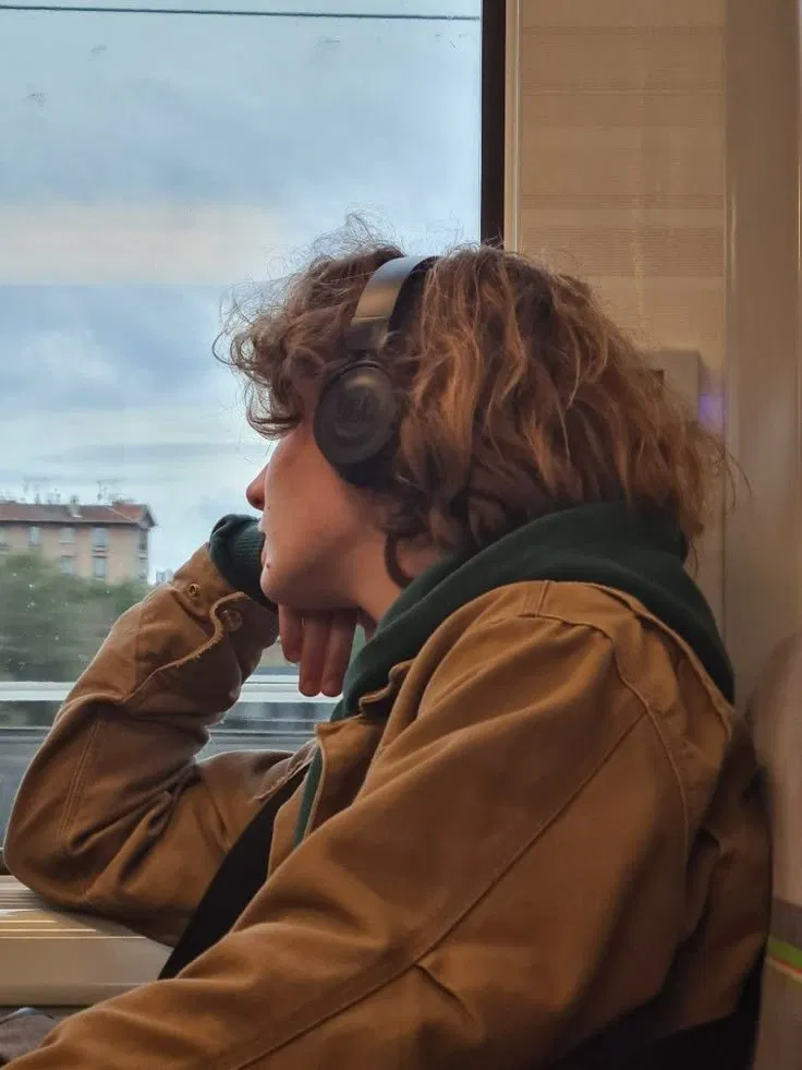 Avatar of COLLEGE STUDENT | River Anderson