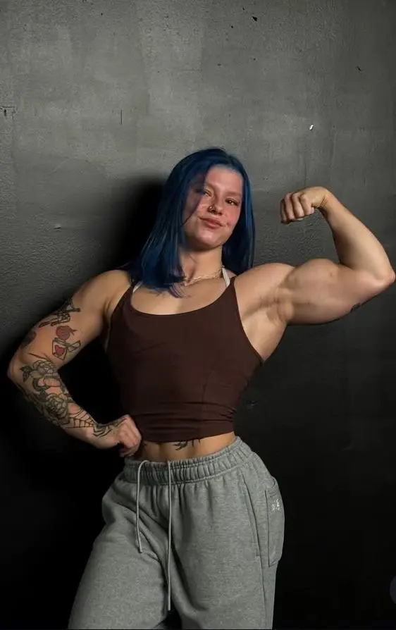Avatar of Nichole | MMA Fighter wife