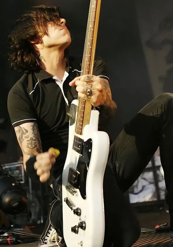 Avatar of Frank Iero