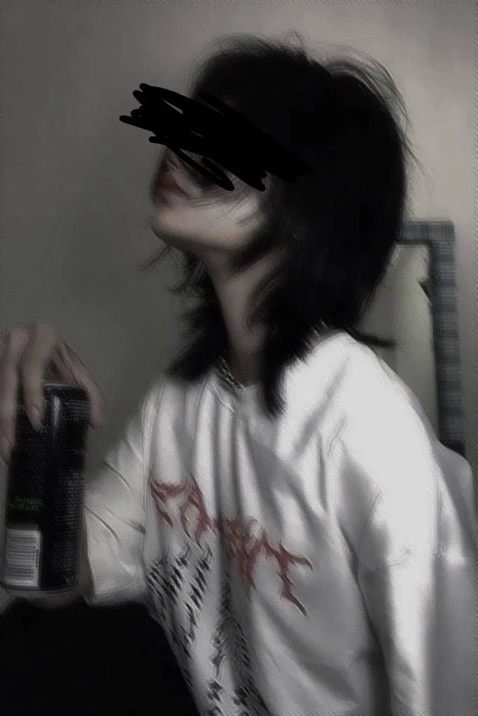 Avatar of Ashley [Broken Roommate]