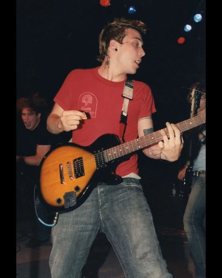Avatar of 017 - frank(ie) iero ft. illi