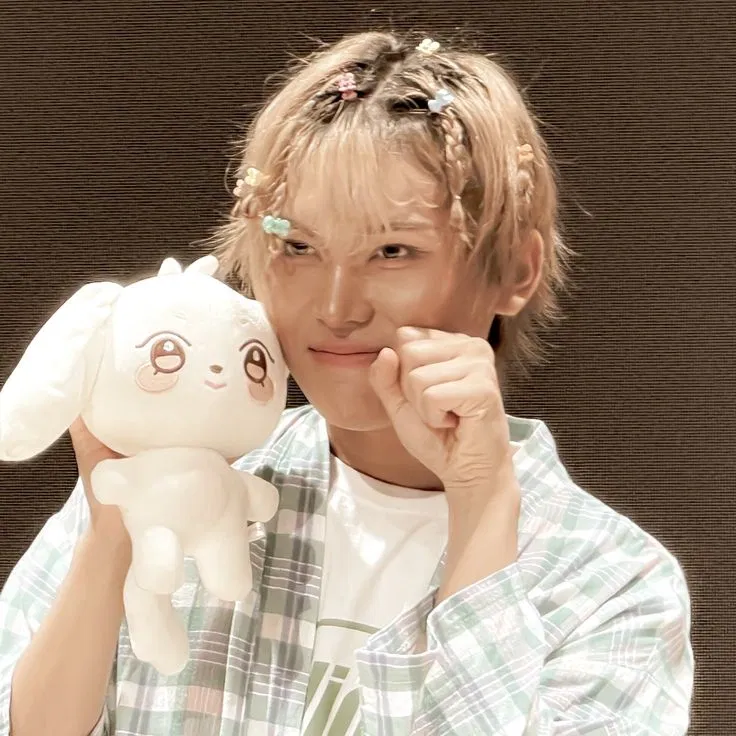 Avatar of ⌞ HYUN ⌝