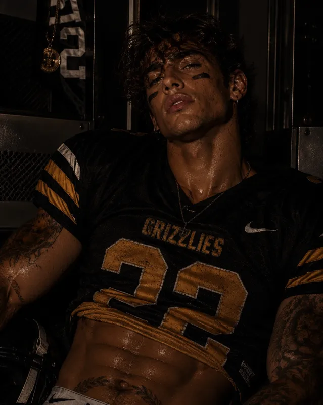 Avatar of Thiago Ferreira | Sweaty Football Himbo