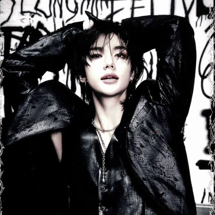 Avatar of Hyunjin • maniac