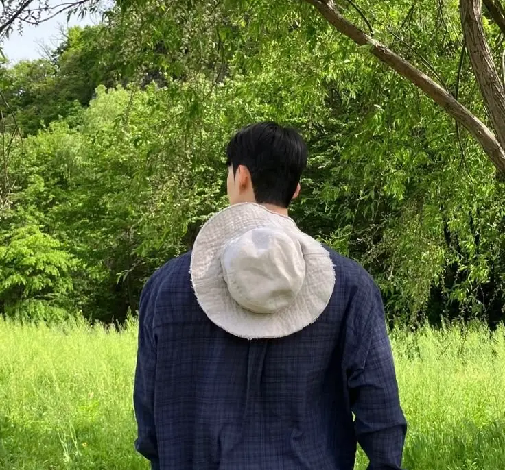 Avatar of ⋆. 𐙚˚࿔ Kenji Kishimoto 𝜗𝜚˚⋆ (Shatter me series)
