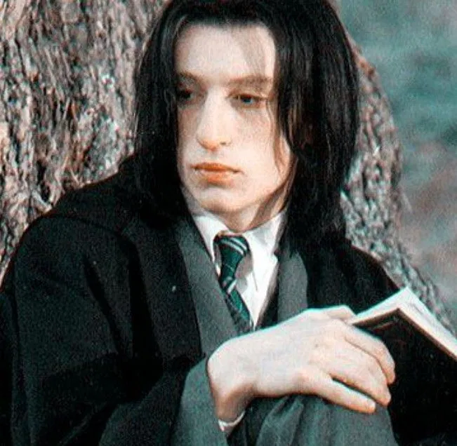 Avatar of Young!Severus Snape 