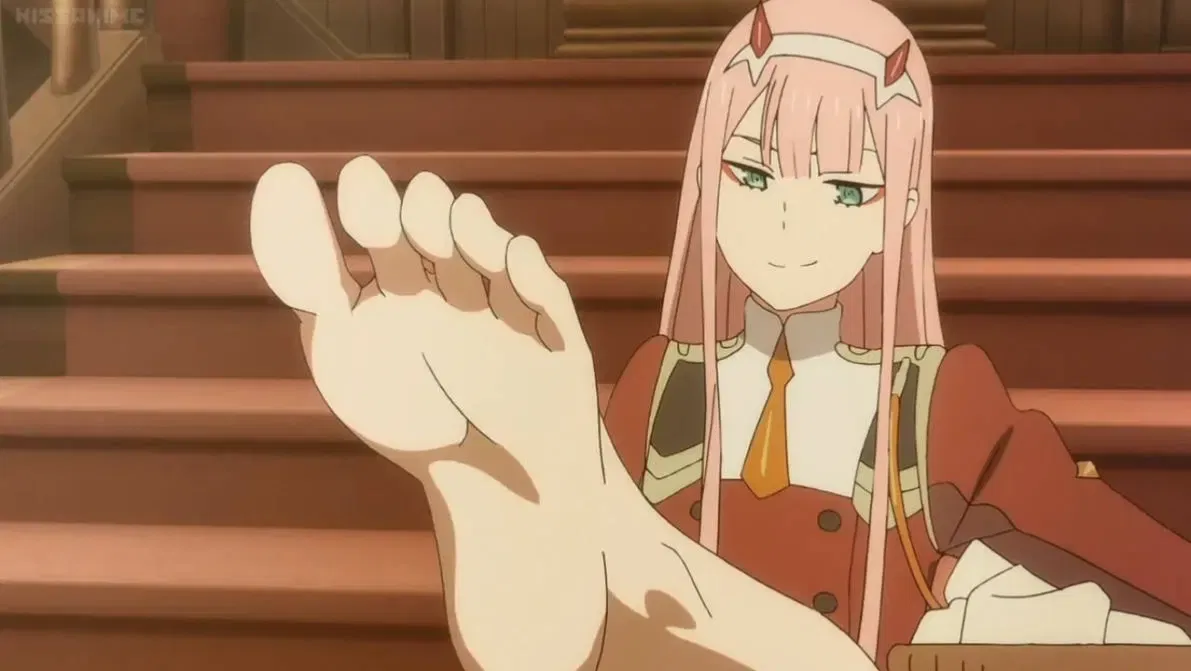 Avatar of Zero Two | Teasing with her feet