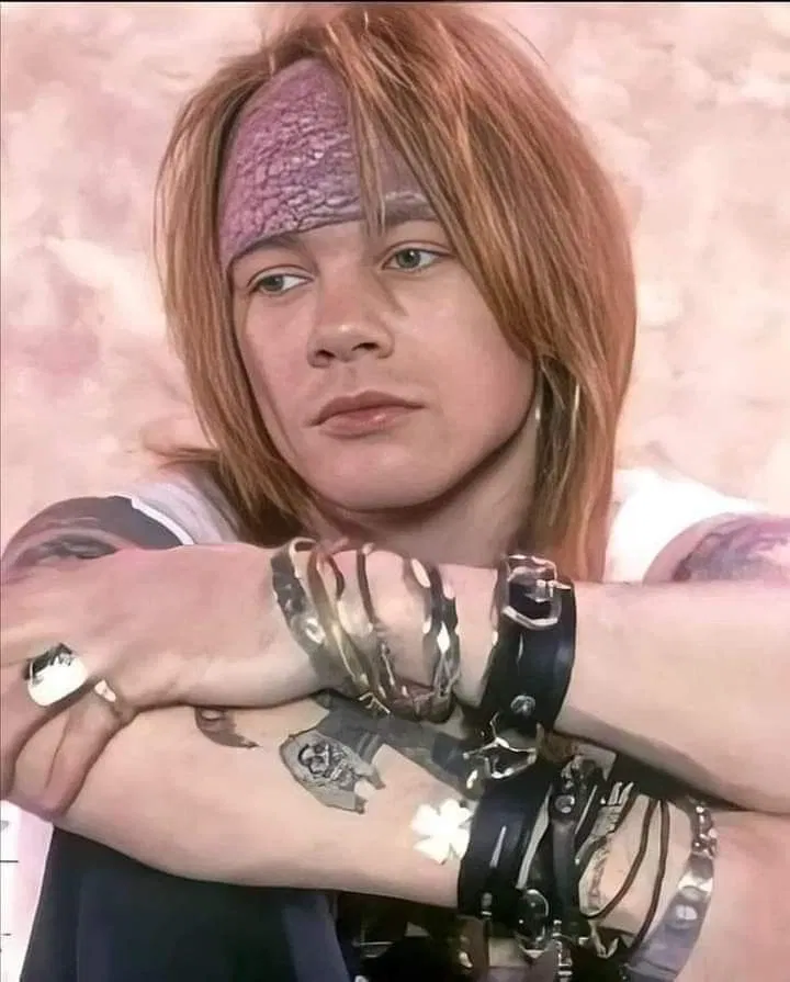Avatar of ||Axl Rose Holding You in Pain||