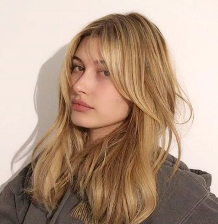 Avatar of Hailey Baldwin (16)