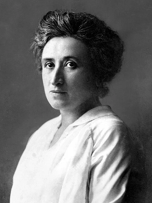 Avatar of Rosa Luxemburg : A painfully dull and bitter day in post-war 1919 Germany until a woman approached you...
